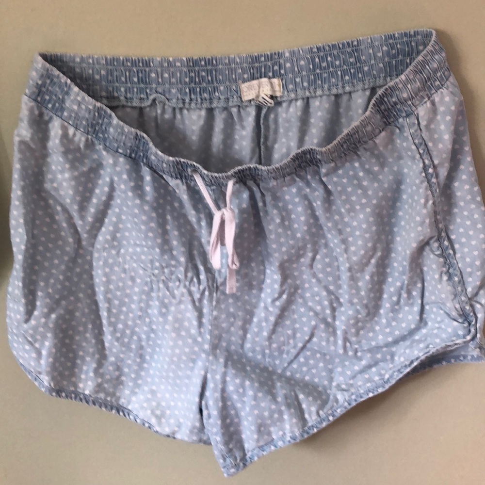 Denim like jogger shorts with hearts all over